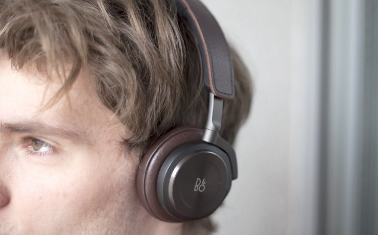 Bang-&-Olufsen-BeoPlay-H8-8 recenzija test (2).jpg